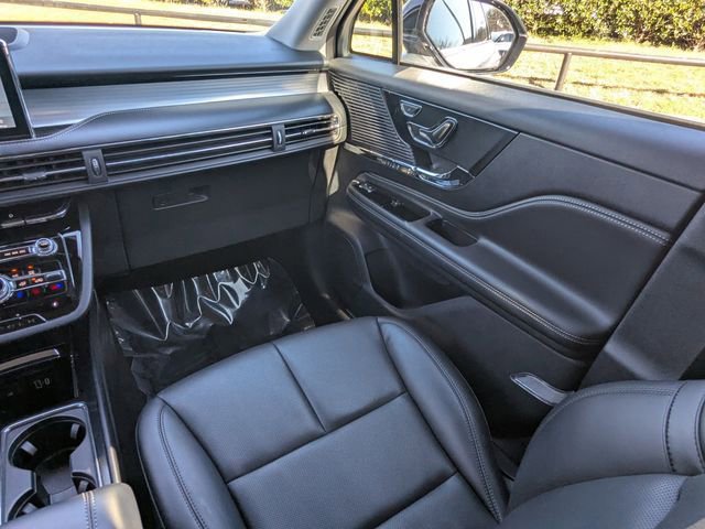 Certified 2022 Lincoln Corsair FWD w/ Equipment Group 101A image 19