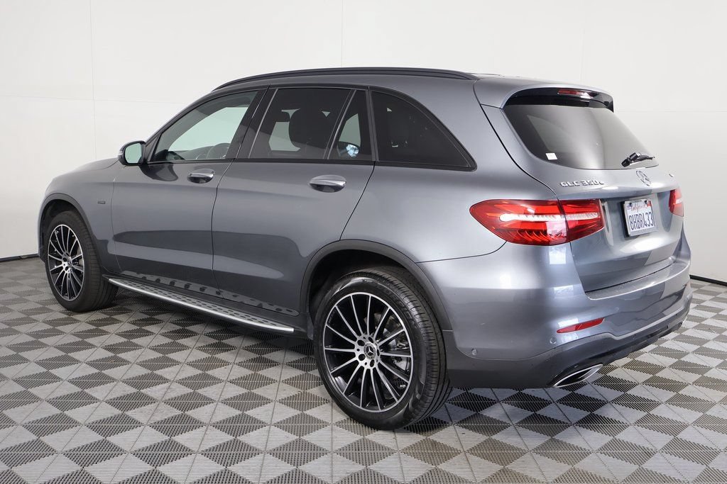 Used 2019 Mercedes-Benz GLC 350e 4MATIC image 4
