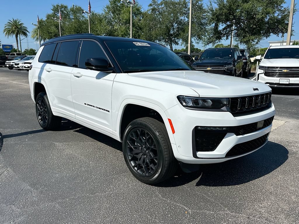 Used 2026 Jeep Grand Cherokee L Summit w/ Obsidian Package AWD/4WD image 3