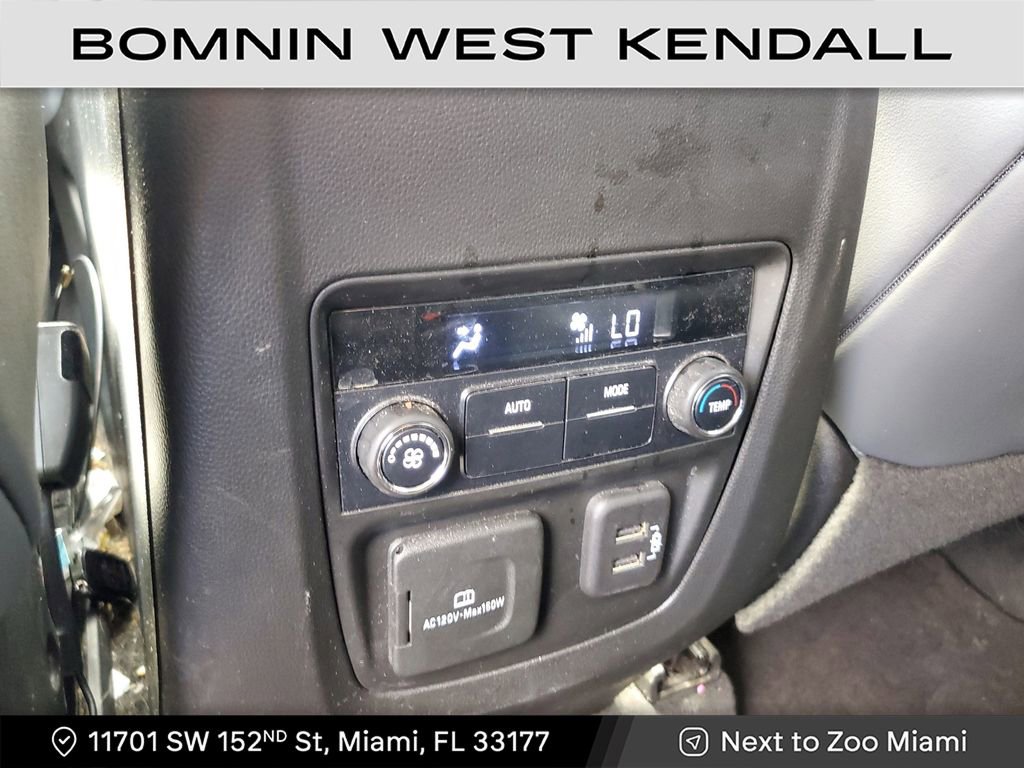 Used 2021 Buick Enclave Essence w/ Sound and Sites Package image 16