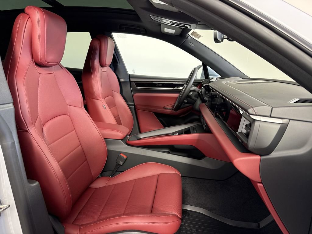 New 2026 Porsche Macan 4 Electric AWD/4WD image 25