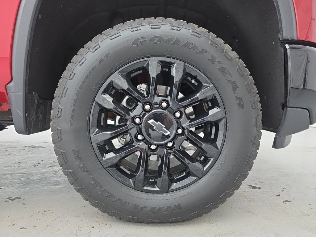Used 2026 Chevrolet Silverado 2500 LTZ w/ LTZ Plus Package AWD/4WD image 13