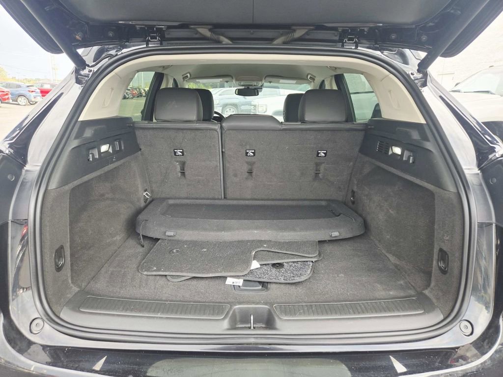 Used 2022 Buick Envision Essence w/ Technology Package I image 16