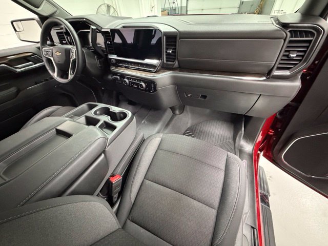Certified 2024 Chevrolet Silverado 1500 LT AWD/4WD image 28