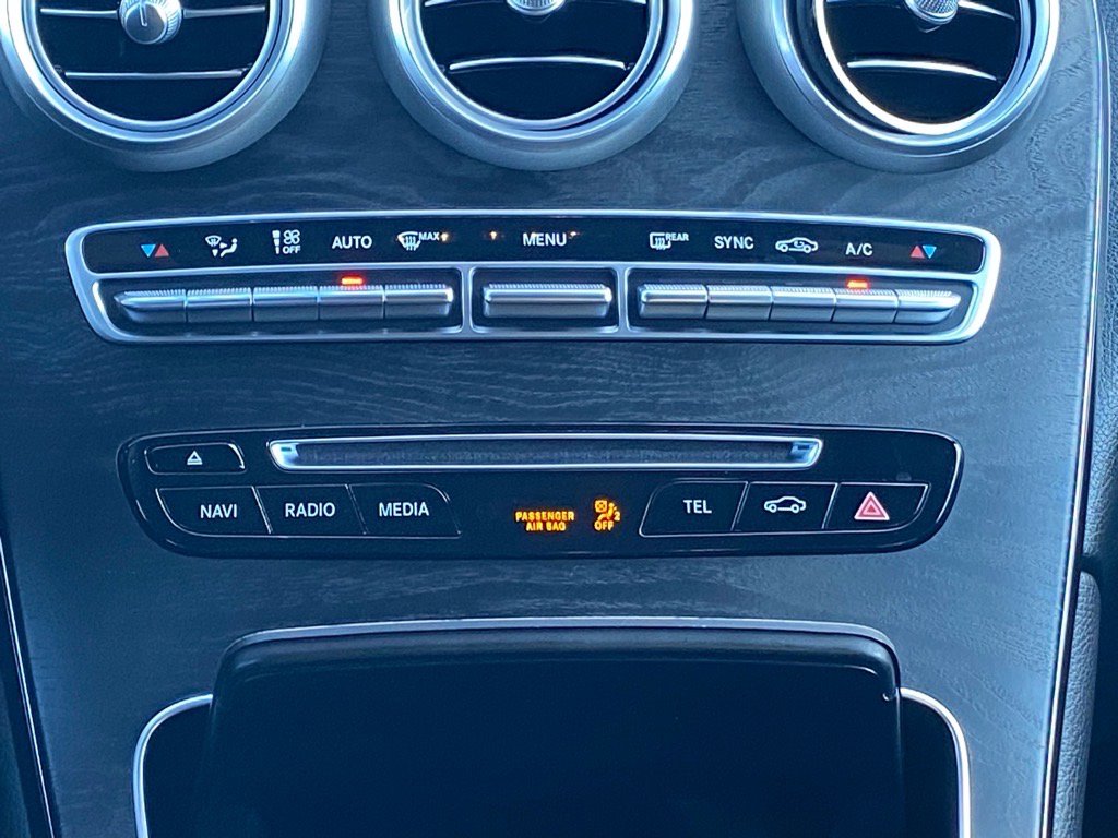 Used 2018 Mercedes-Benz GLC 300 4MATIC image 10