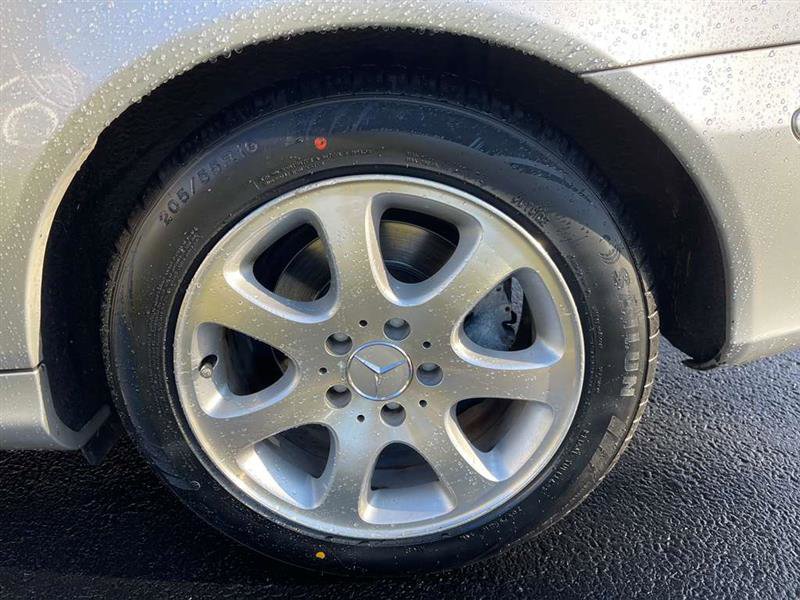 Used 2004 Mercedes-Benz CLK 320 image 72