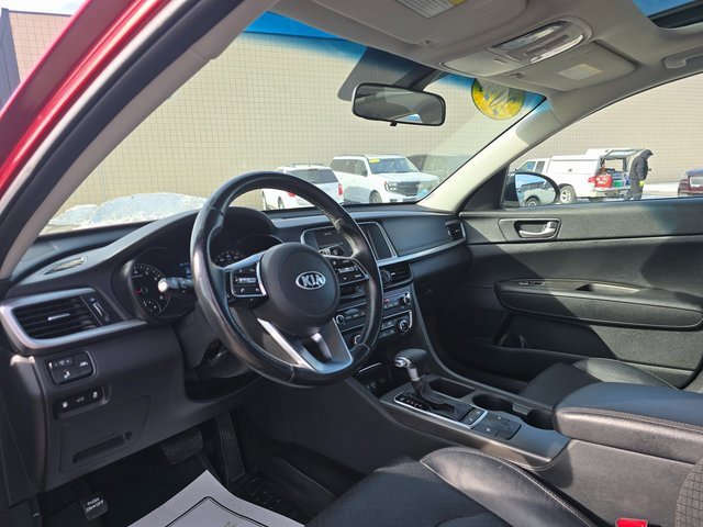 Used 2020 Kia Optima SE image 11