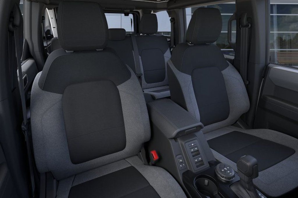 New 2026 Ford Bronco Big Bend w/ Black Diamond Package AWD/4WD image 11