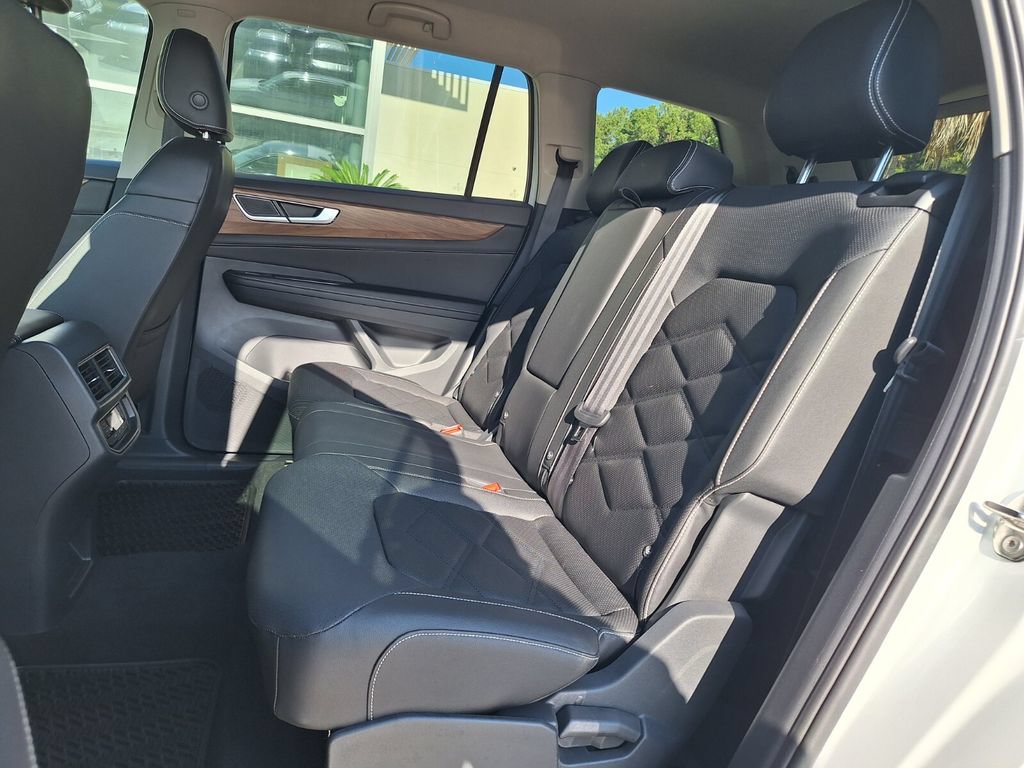 Used 2026 Volkswagen Atlas SE FWD image 22