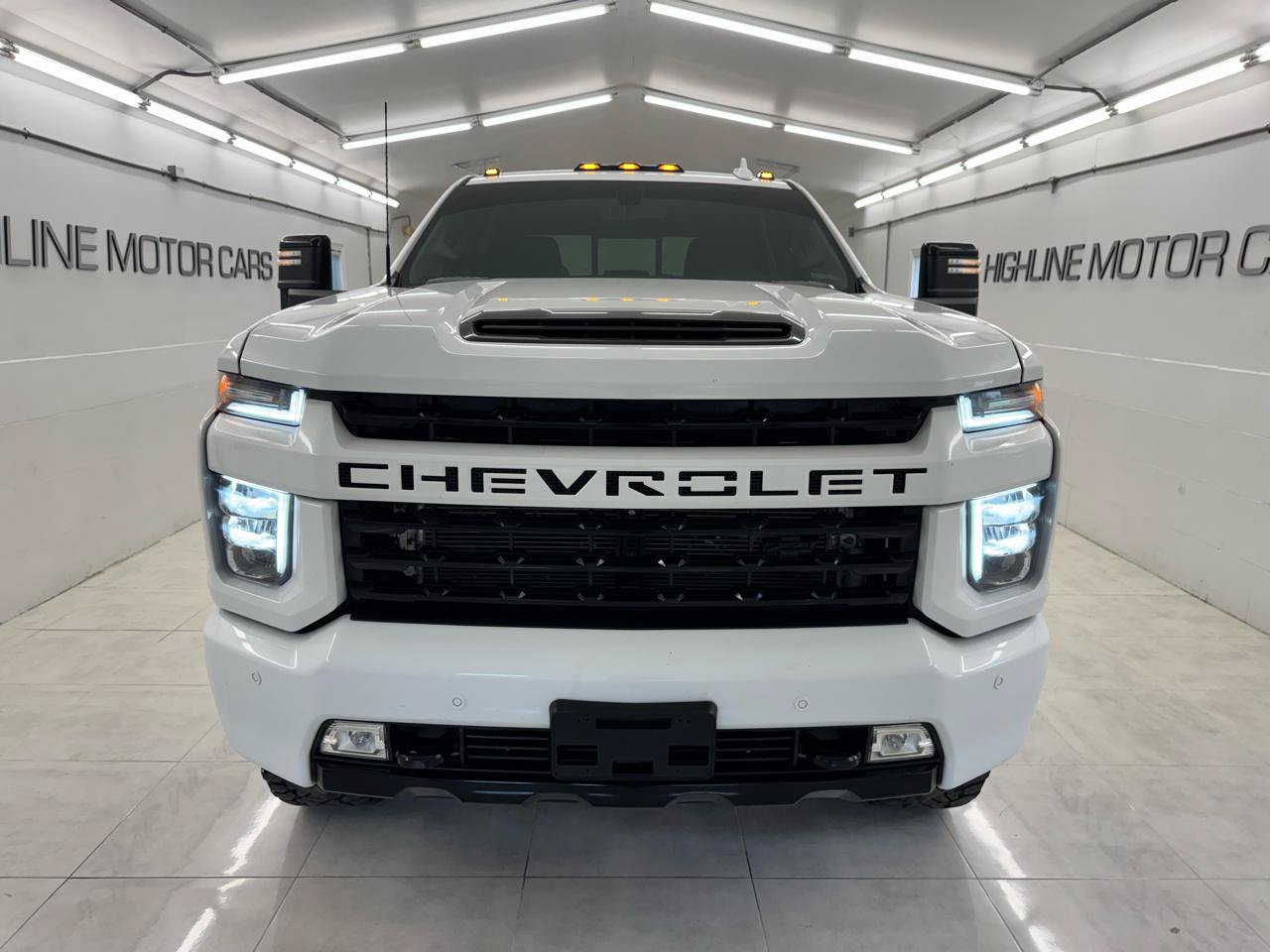 Used 2021 Chevrolet Silverado 2500 LTZ w/ LTZ Plus Package AWD/4WD image 2
