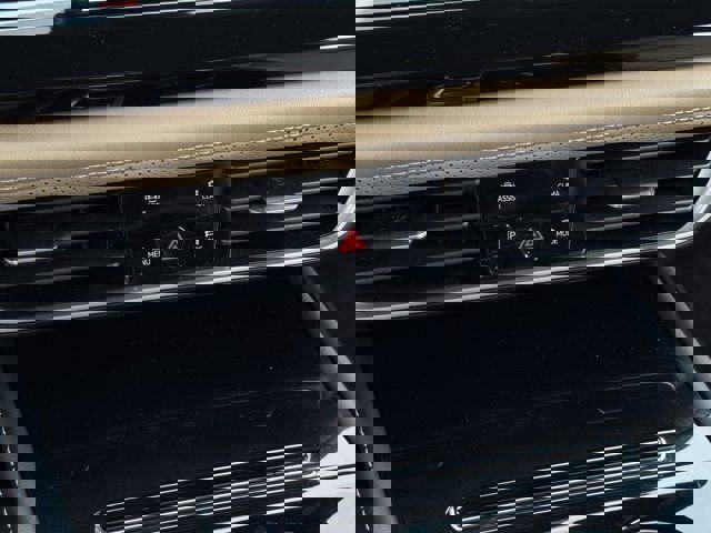 Used 2025 Volkswagen Atlas Cross Sport SE AWD/4WD image 20