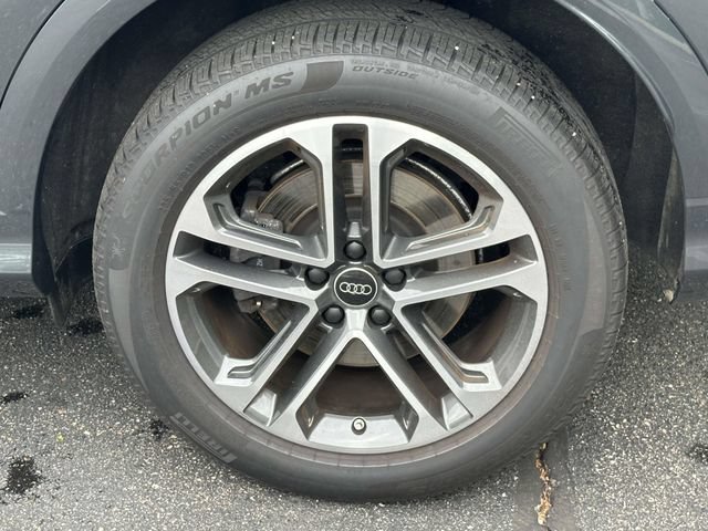 Used 2025 Audi Q5 Premium w/ Convenience Package AWD/4WD image 10