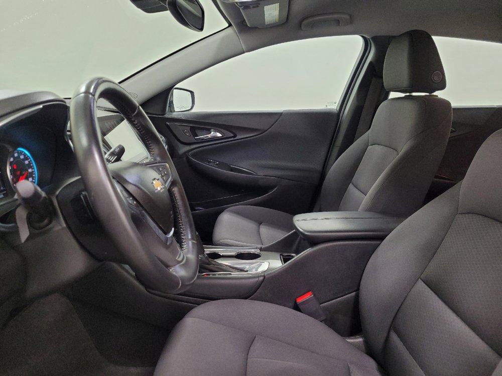 Used 2018 Chevrolet Malibu LT w/ Driver Confidence Package FWD image 17