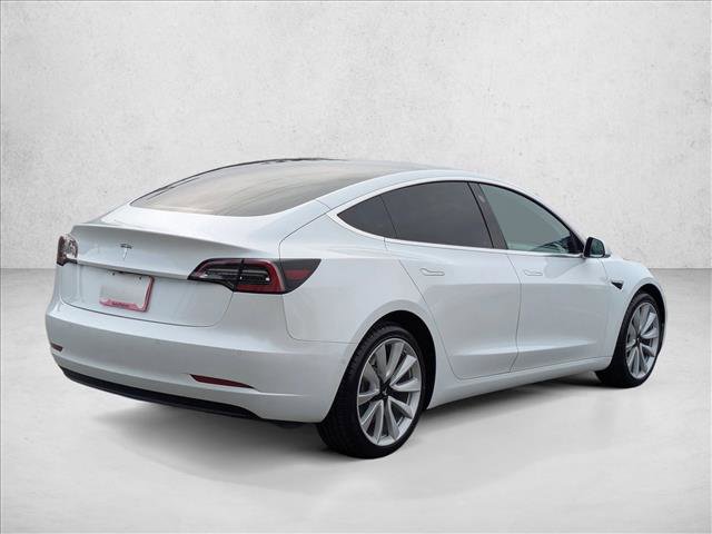 Used 2020 Tesla Model 3 Standard Range Plus image 5