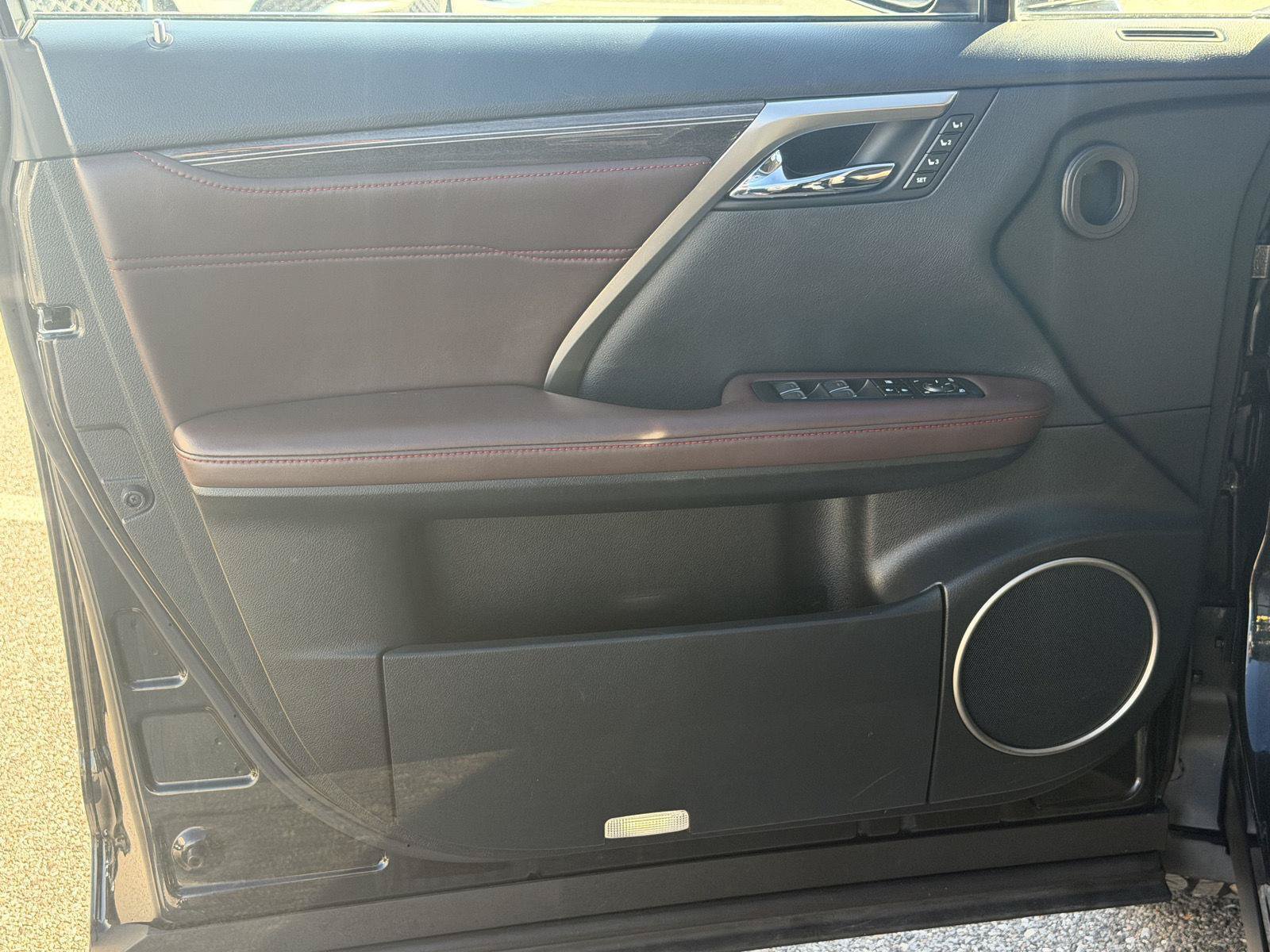 Used 2019 Lexus RX 450hL Luxury w/ Accessory Package AWD/4WD image 28