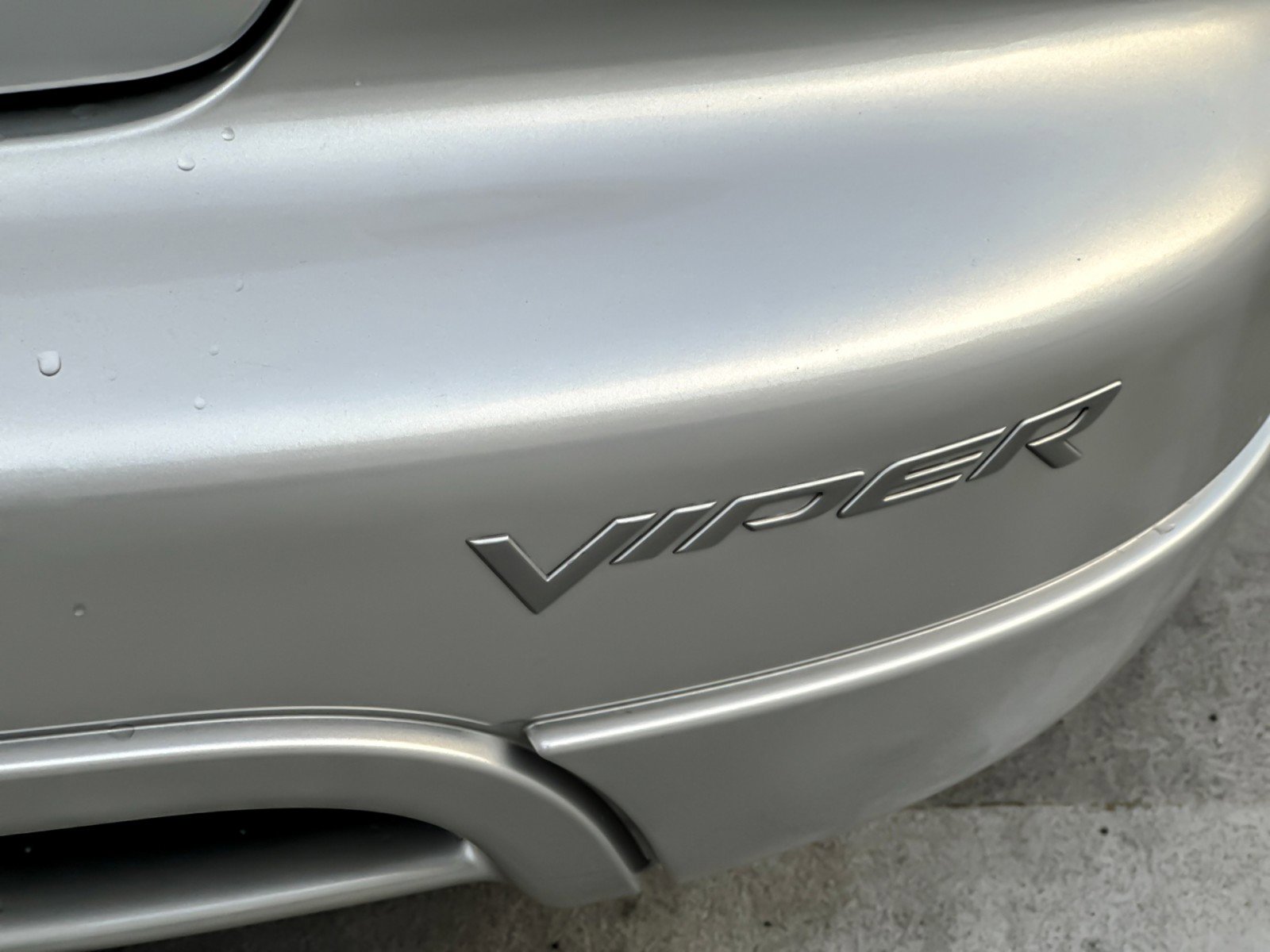 Used 2004 Dodge Viper SRT-10 image 22