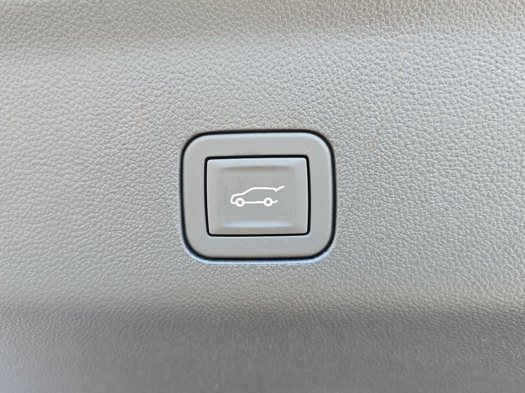 New 2026 GMC Yukon Denali w/ Advanced Technology Package AWD/4WD image 34