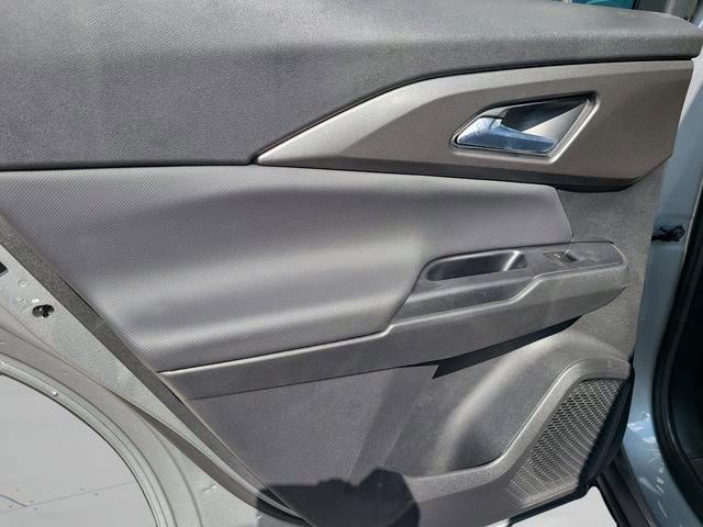 New 2026 Chevrolet Equinox EV LT image 17