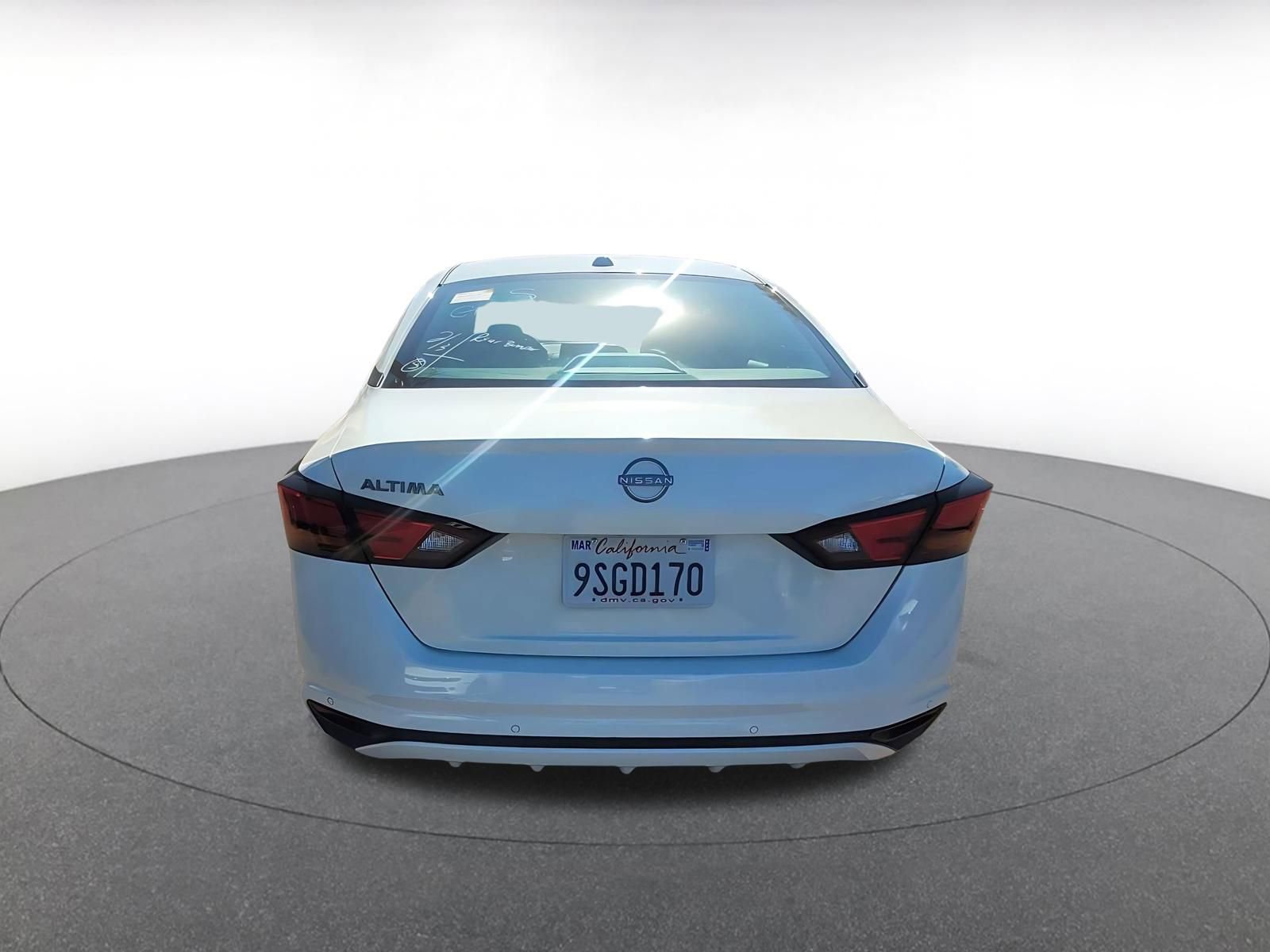 Used 2025 Nissan Altima 2.5 SV image 6