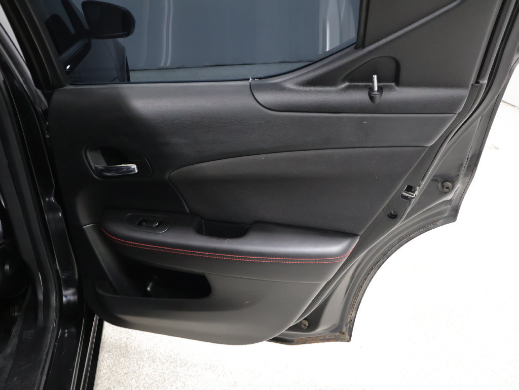 Used 2013 Dodge Avenger R/T FWD image 20