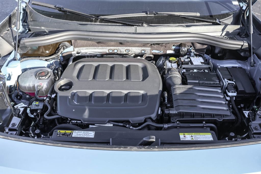 New 2026 Volkswagen Tiguan SE R-Line image 43