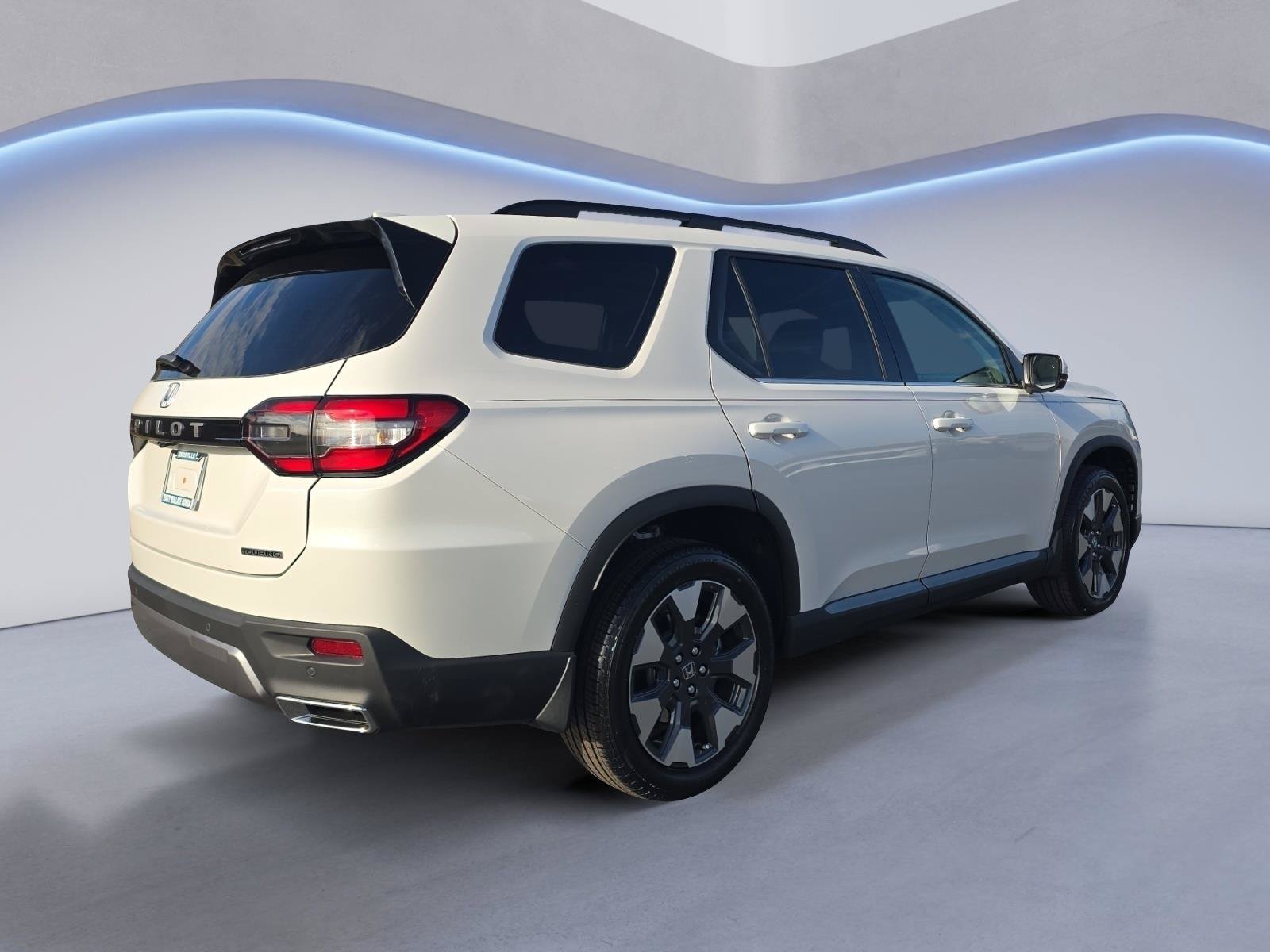 New 2026 Honda Pilot Touring image 6