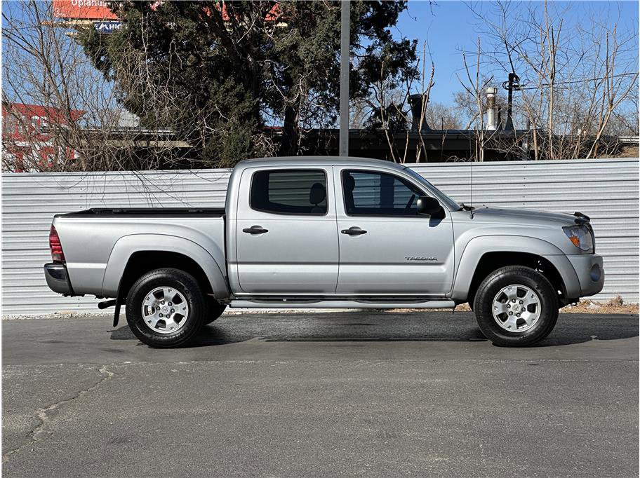 Used 2006 Toyota Tacoma PreRunner image 9