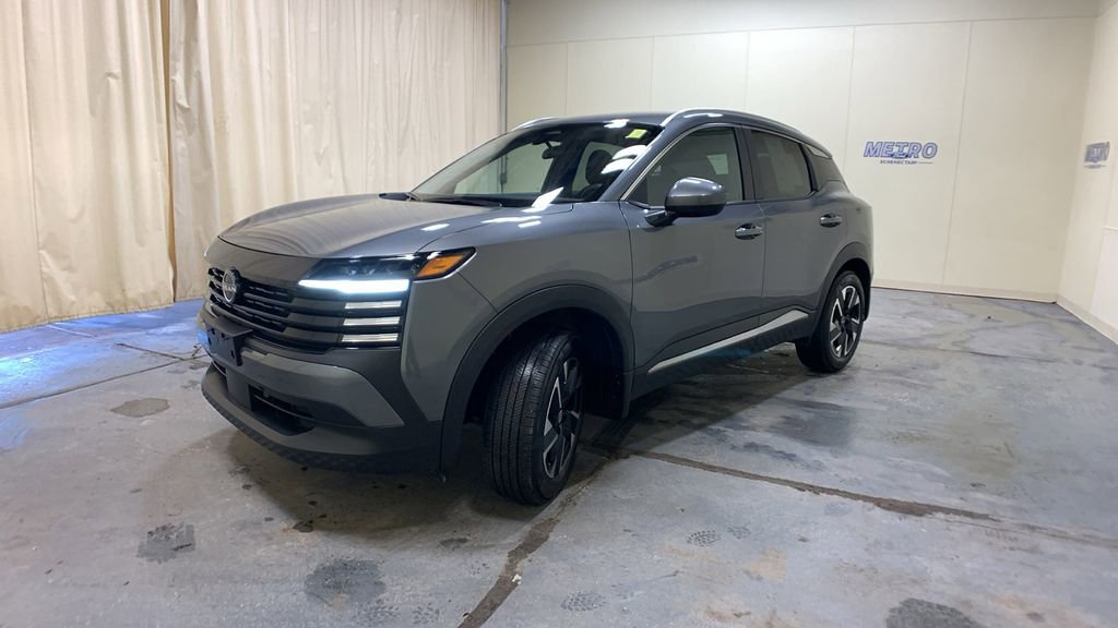 Used 2025 Nissan Kicks SV w/ SV Premium Package image 7