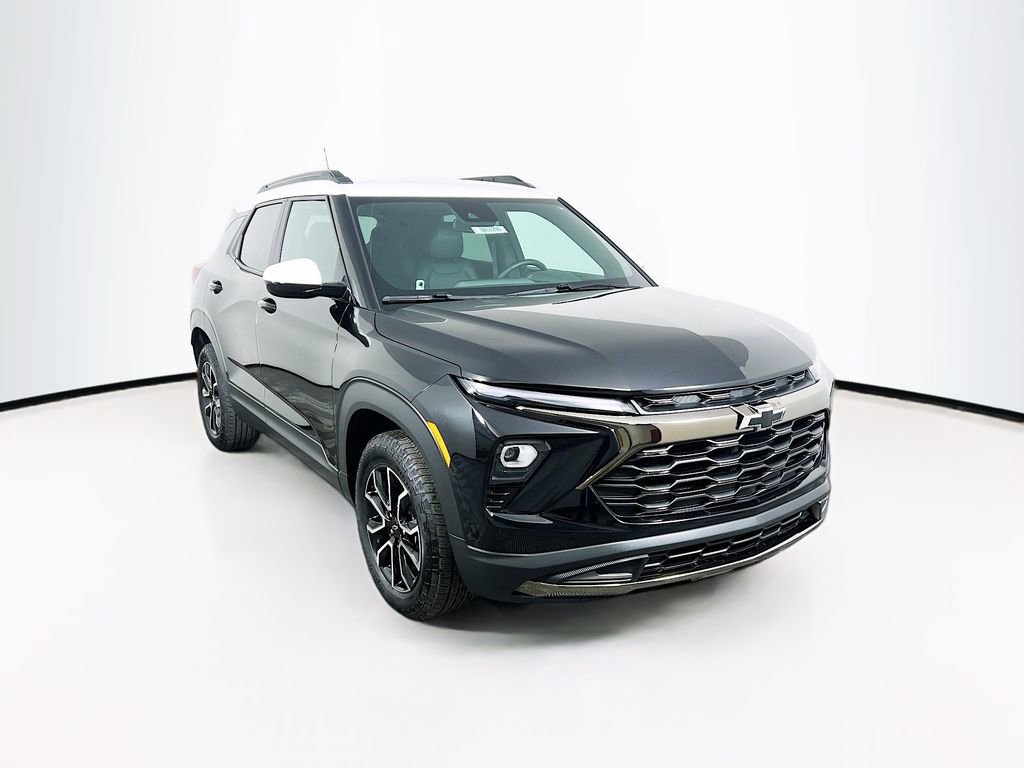 Used 2025 Chevrolet TrailBlazer ACTIV w/ Convenience Package image 1