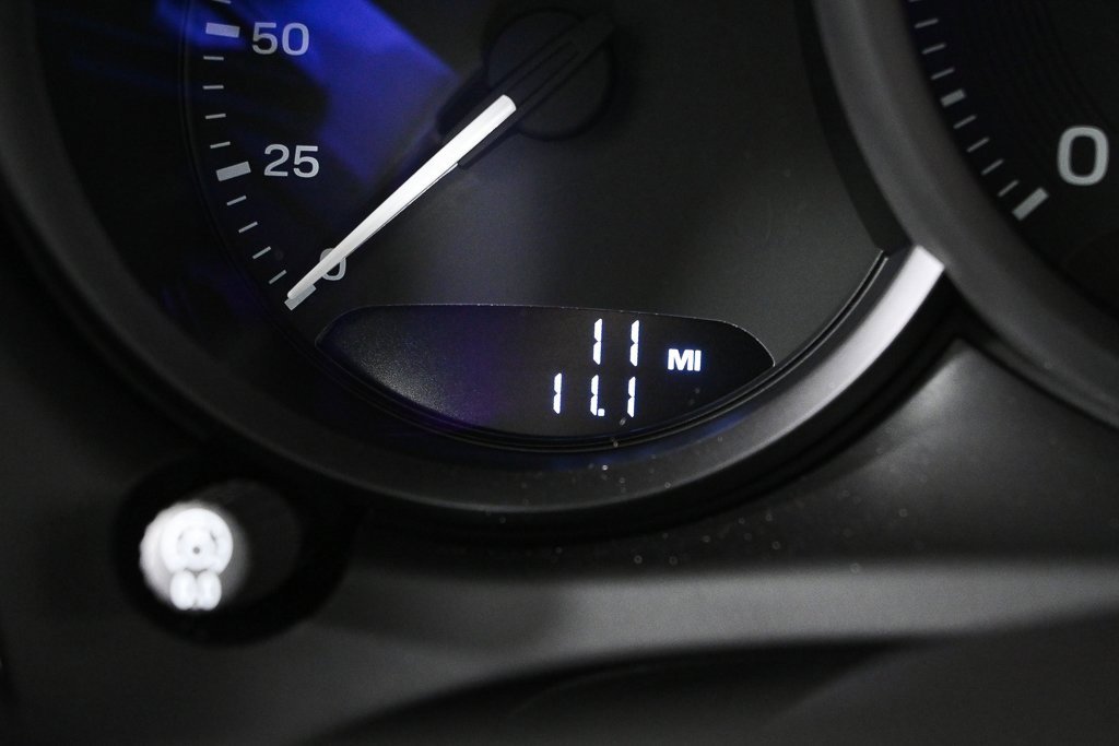 New 2026 Porsche Macan image 13