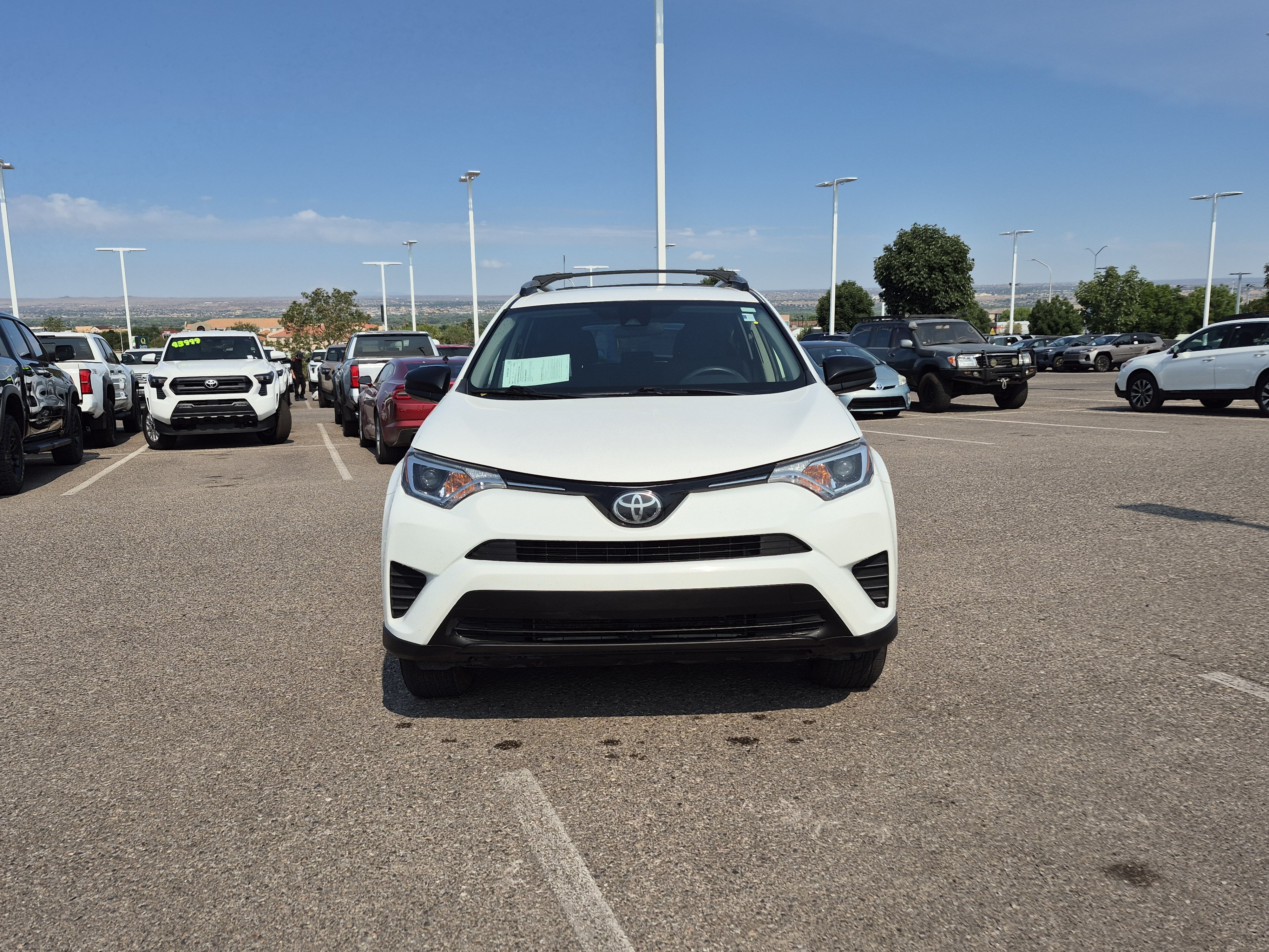 Used 2018 Toyota RAV4 LE w/ Carpet Mat Package AWD/4WD image 8