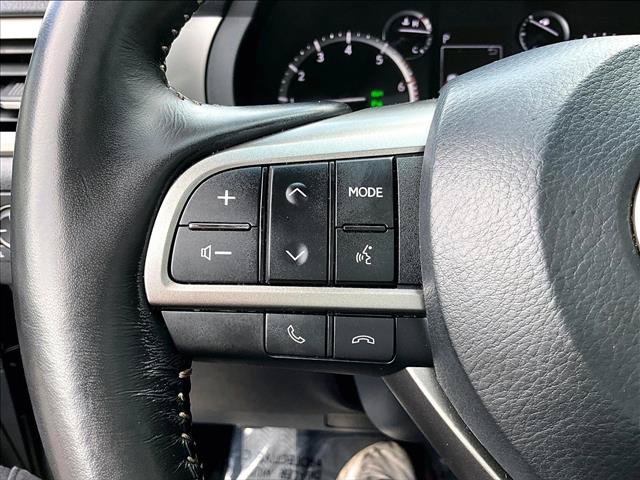 Used 2023 Lexus GX 460 Premium w/ Accessory Package AWD/4WD image 20