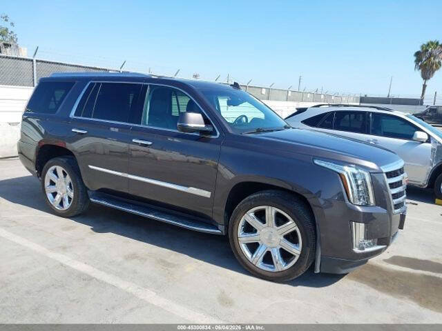 Used 2016 Cadillac Escalade Luxury
