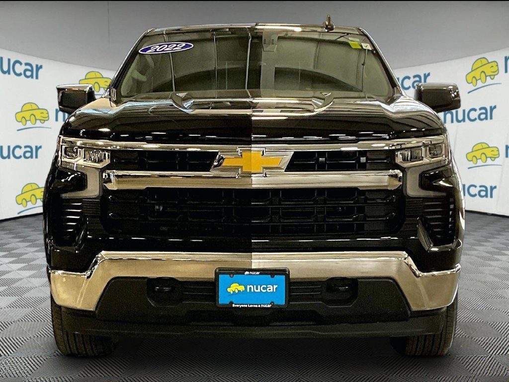 Used 2022 Chevrolet Silverado 1500 LT AWD/4WD image 2
