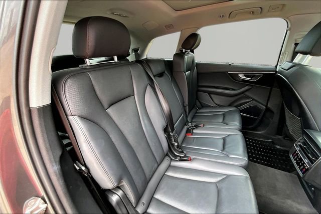 Used 2023 Audi Q7 3.0T Premium Plus w/ Premium Plus Package AWD/4WD image 29