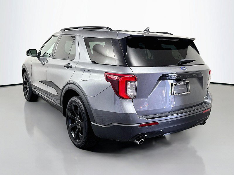 Used 2023 Ford Explorer ST-Line AWD/4WD image 5