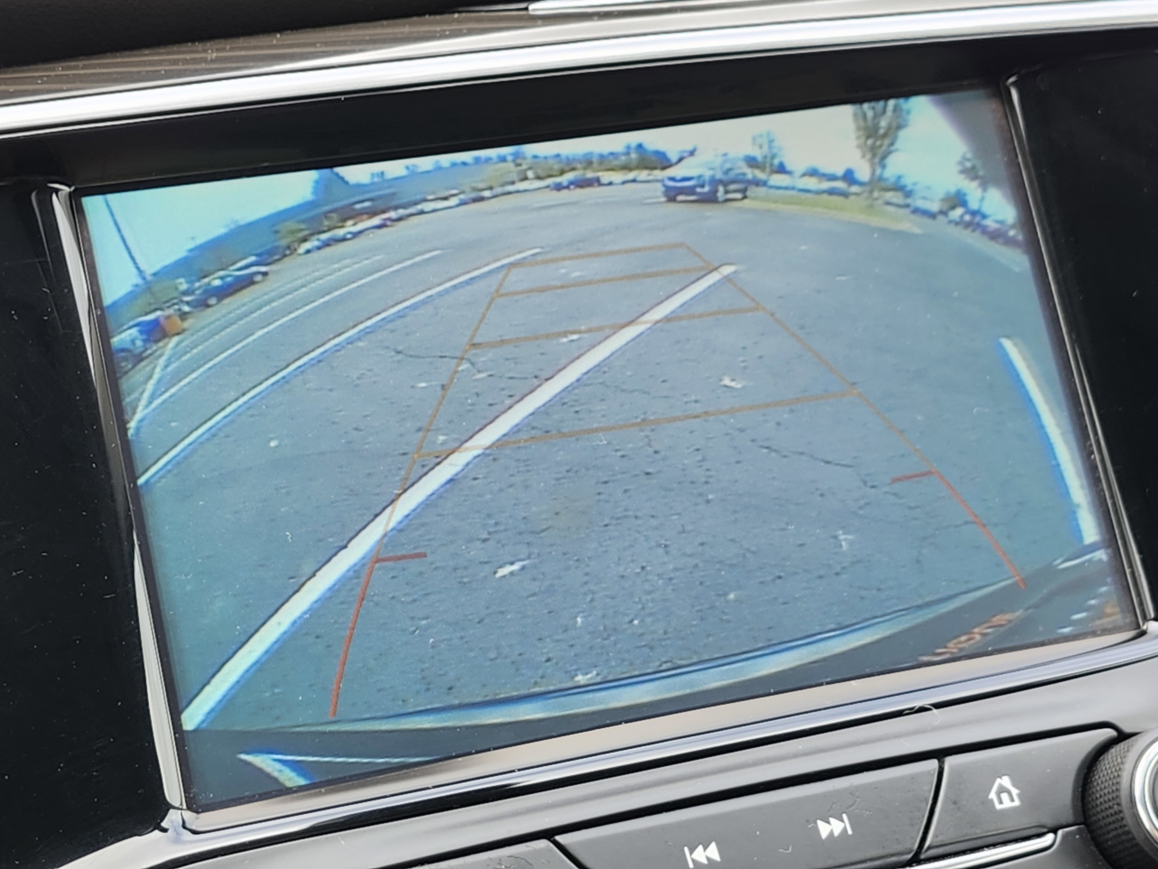 Used 2020 Buick Envision Essence image 27