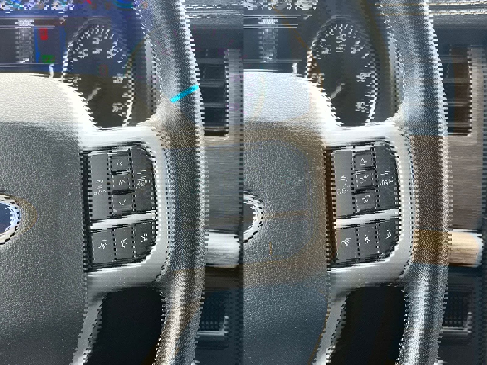 Used 2024 Ford Expedition Limited RWD image 34