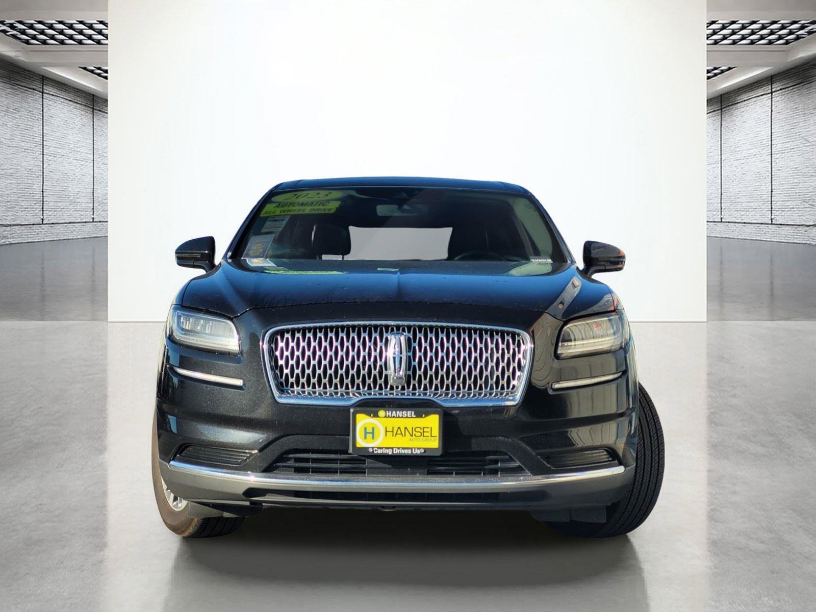 Used 2023 Lincoln Nautilus Reserve AWD/4WD image 3