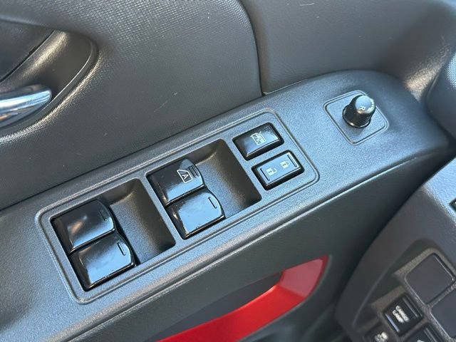 Used 2024 Nissan Frontier PRO-4X image 17