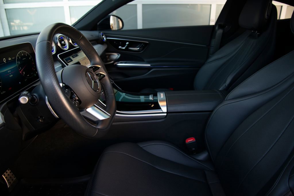 Used 2024 Mercedes-Benz CLE 300 4MATIC Coupe image 15