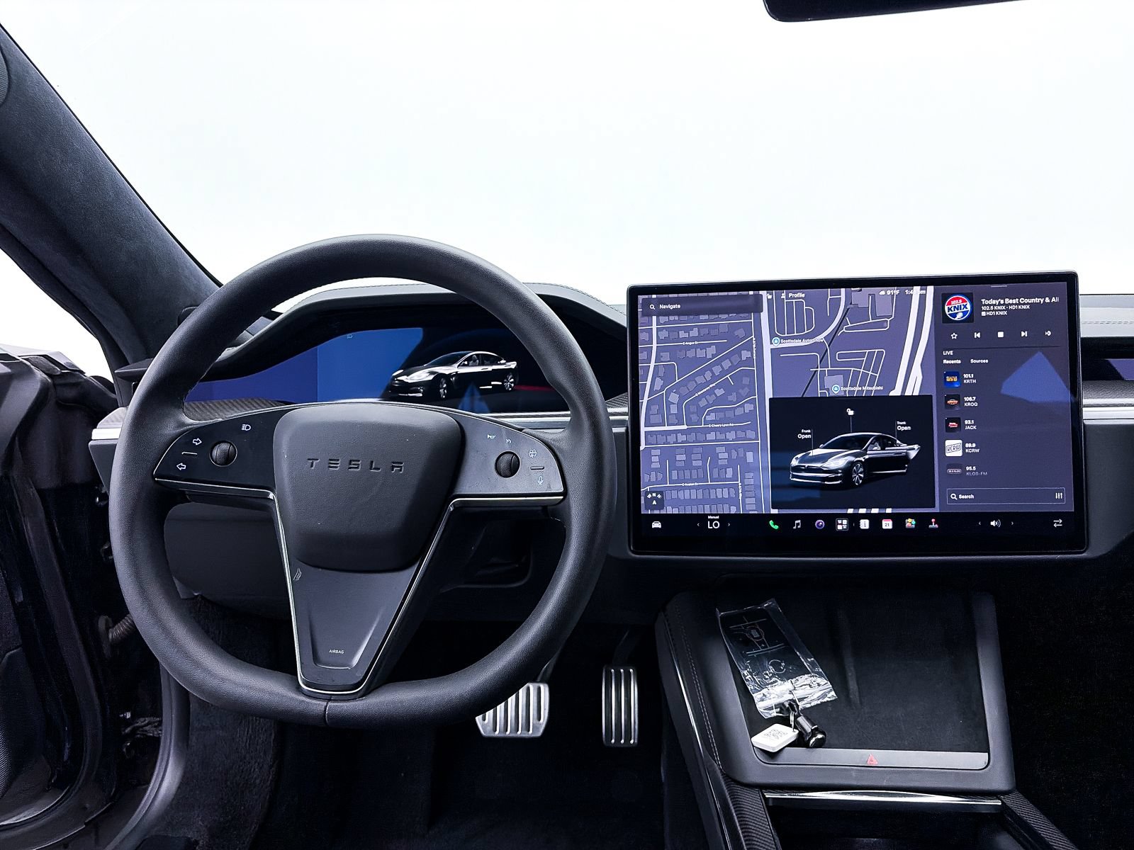 Used 2022 Tesla Model S Plaid AWD/4WD image 5