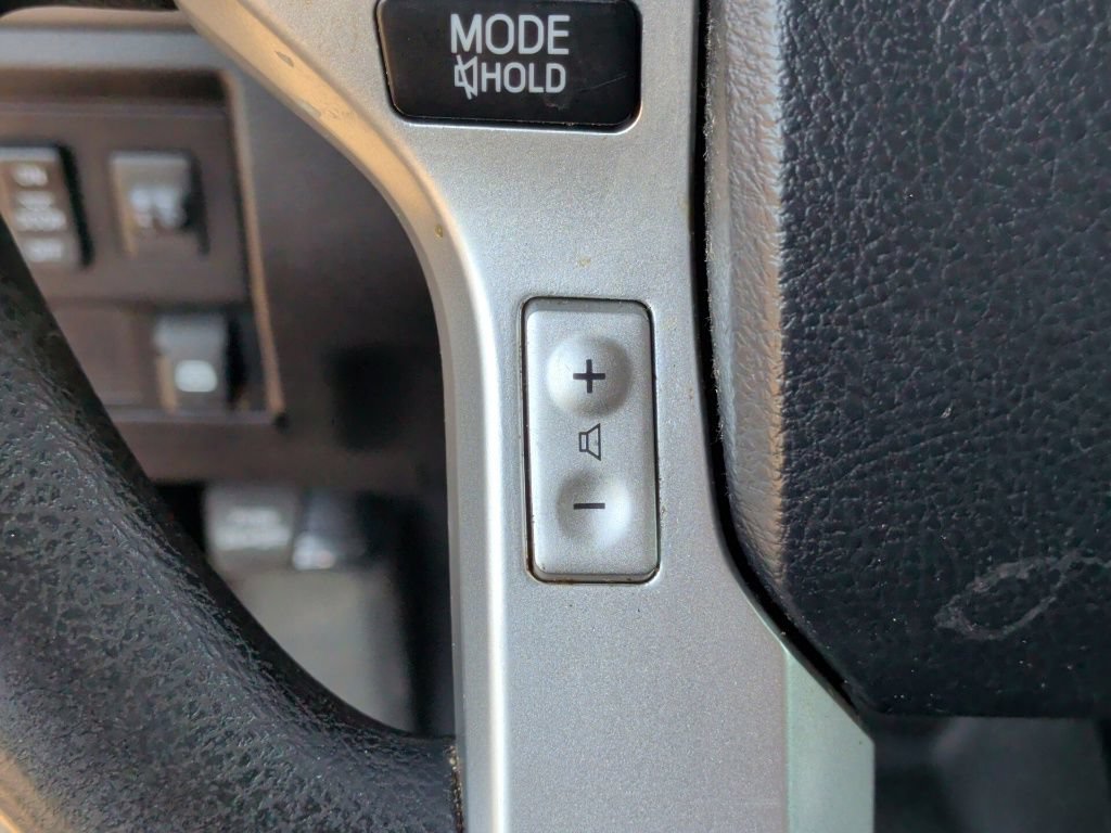 Used 2015 Toyota Tundra SR5 w/ SR5 Upgrade Package RWD image 19