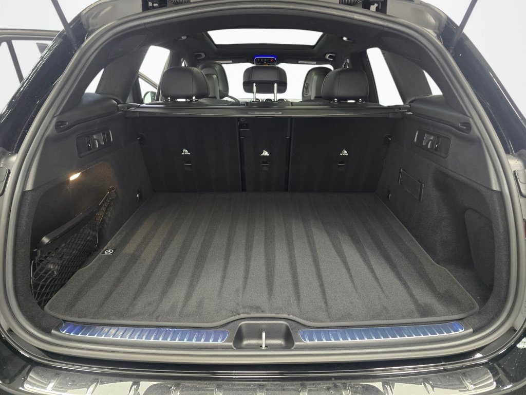 New 2026 Mercedes-Benz GLC 300 4MATIC image 12