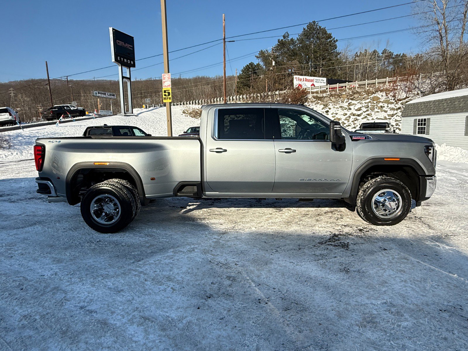 New 2026 GMC Sierra 3500 SLE w/ Preferred Package image 6