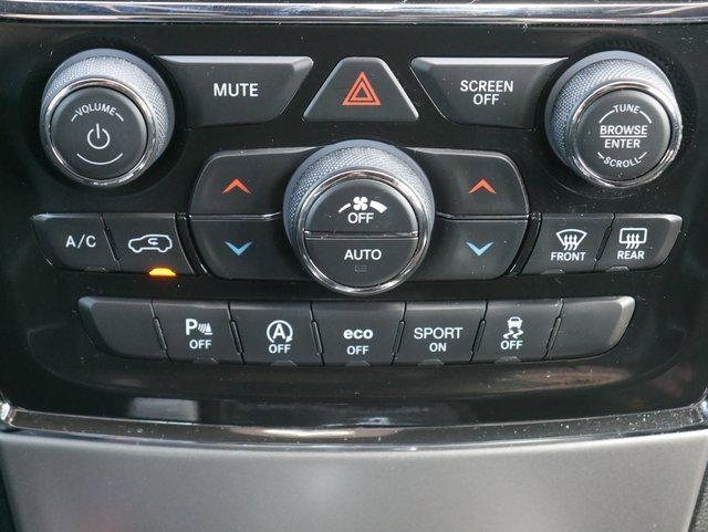 Used 2022 Jeep Grand Cherokee Laredo X image 23