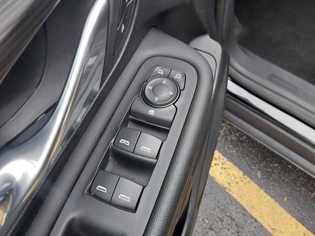 Used 2023 GMC Terrain SLE w/ Driver Convenience Package AWD/4WD image 17