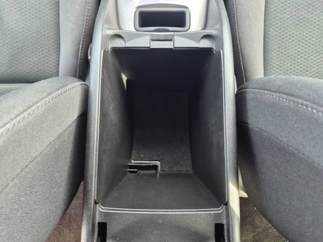 Used 2017 Chevrolet Malibu LT FWD image 31