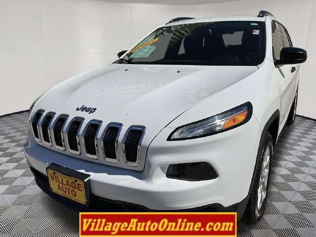 Used 2017 Jeep Cherokee Sport w/ Cold Weather Group FWD image 20