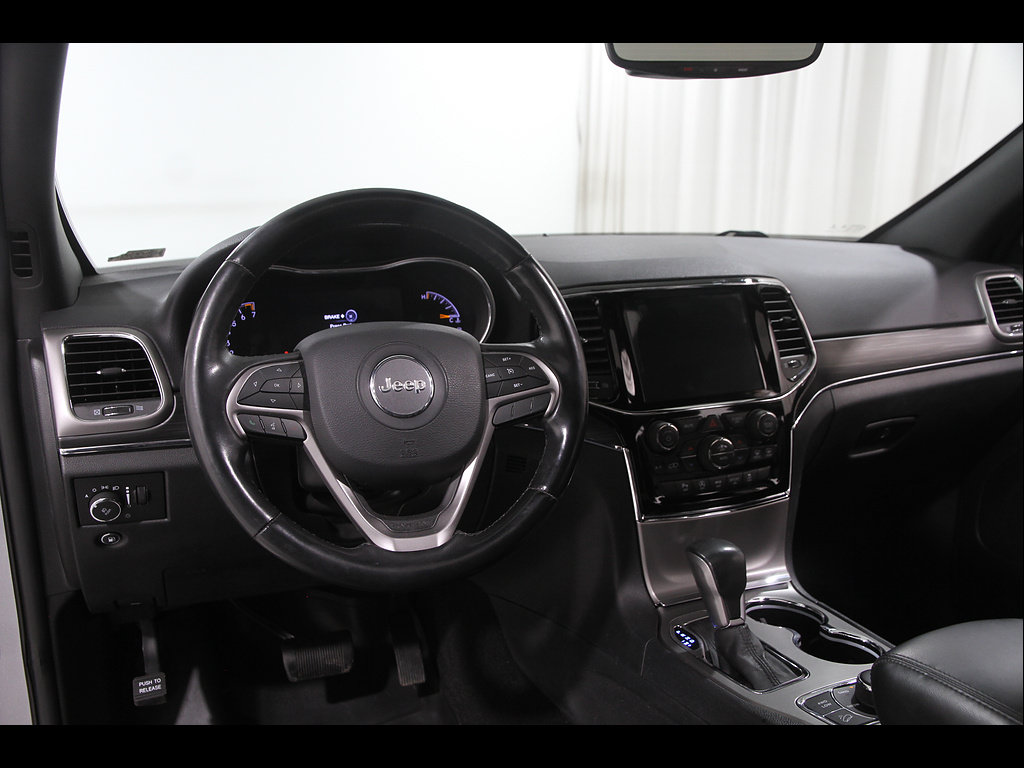 Used 2020 Jeep Grand Cherokee Limited AWD/4WD image 6